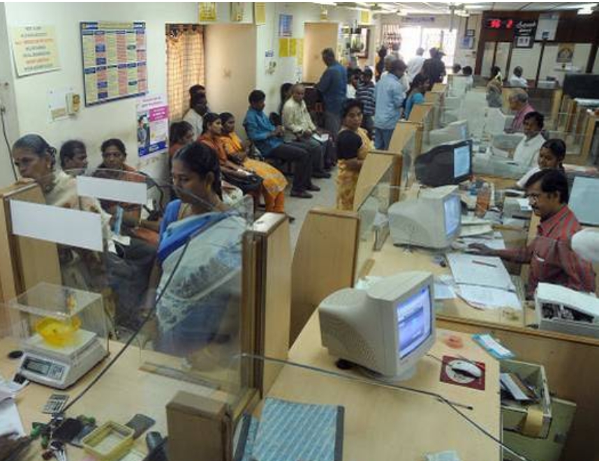 आज रविवार होने के बावजूद बैंक खुलेंगे, ATM भी फ्री:सोमवार से सरकारी बैंक 3 दिन बंद रहेंगे; 12 बैंकों के 7.5 लाख कर्मचारी हड़ताल पर
