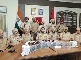 हथियार और ड्रग्स तस्करी का भंडाफोड़, छह आरोपी गिरफ्तार, अत्याधुनिक पिस्तौल, 60 जिंदा कारतूस मिले