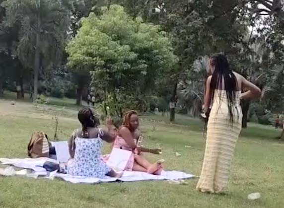 अय्याशी का अड्डा बना Company Bagh, विदेशी महिलों ने की मस्ती, Video Viral