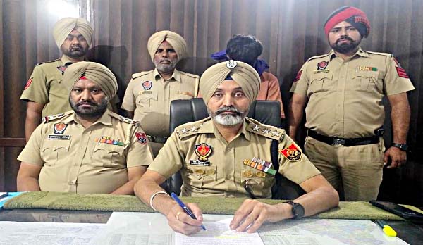 ਲੋਹੀਆ ਪੁਲਿਸ ਵੱਲੋਂ ਕਤਲ ਦਾ ਮੁੱਖ ਮੁਲਜ਼ਮ ਕਾਬੂ
