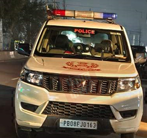 PPR मार्केट में अवैध हुक्का बार का भंडाफोड़, मालिक समेत 2 गिरफ्तार