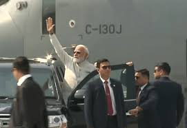 असम में आपात लैंडिंग सुविधा की शुरुआत, पीएम मोदी के विमान की हुई ऐतिहासिक लैंडिंग