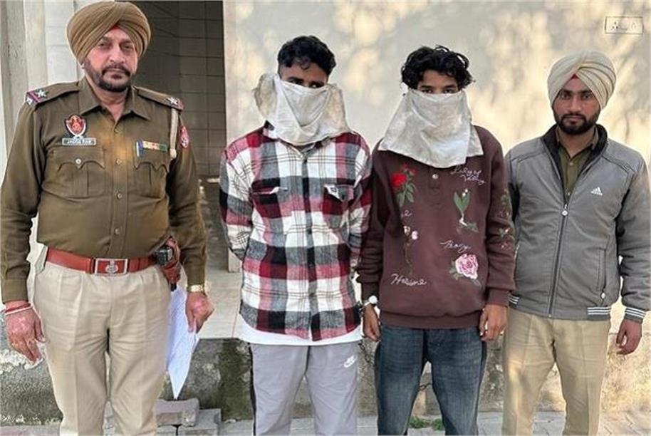 चोरी की वारदात को अंजाम दे रहे 2 आरोपी धर दबोचे, मामला दर्ज