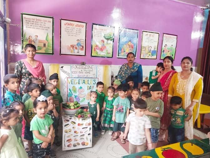 ਕਿਡਜ਼ਜੋਨ&zwnj; ਪਲੇਅ ਵੇ ਸਕੂਲ ਵਿਖੇ ਵੈਜੀਟੇਬਲ ਡੇ ਮਨਾਇਆ