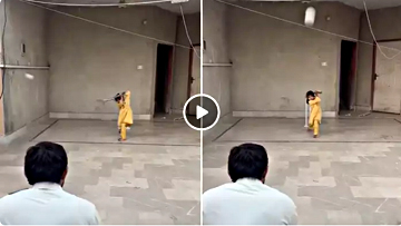 पाकिस्तानी बच्ची ने जड़े दमदार पुल शॉटस, शानदार बल्लेबाजी देख क्रिकेट फैंस बोले - ये तो रोहित शर्मा की कॉपी है