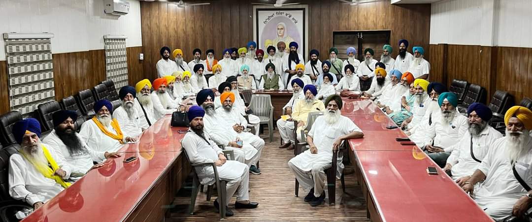 21 ਜੂਨ ਨੂੰ ਸਮੁੱਚੇ ਜਿ਼ਲ੍ਹਾ ਹੈੱਡਕੁਆਰਟਰਾਂ ਉਤੇ ਗੱਤਕਾ ਦਿਹਾੜਾ ਧੂਮਧਾਮ ਨਾਲ ਮਨਾਇਆ ਜਾਵੇਗਾ : ਮਾਨ ਸਭ ਤਰ੍ਹਾਂ ਦੀਆਂ ਜਮਹੂਰੀ ਚੋਣਾਂ ਵਿਚ ਪਾਰਟੀ ਵੱਧ ਚੜ੍ਹਕੇ ਹਿੱਸਾ ਲਵੇਗੀ